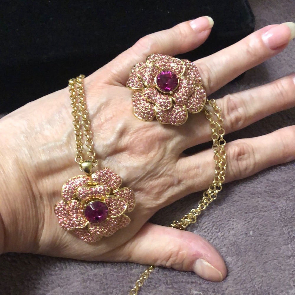 Kate Spade Damask Rose Pink and Gold Flower Necklace & Ring 7